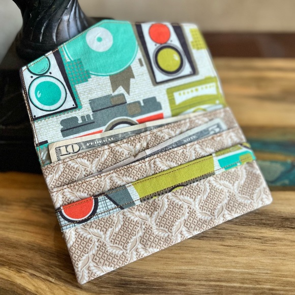 Geometric neutral and cameras Print Cash Envelope/Receipt holder Fabric Wallet - Picture 4 of 4
